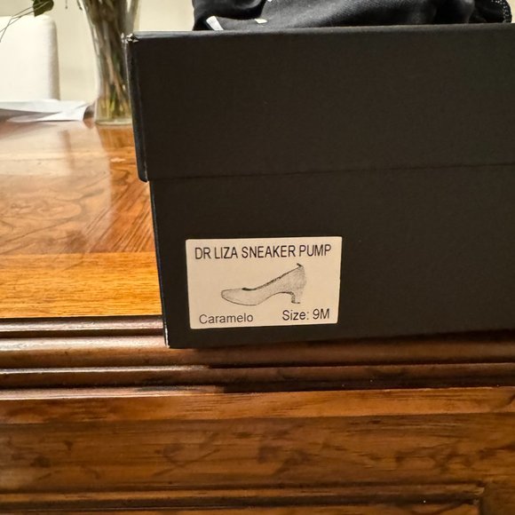 dr. Liza sneaker pump in Caramelo (9 M) - Picture 7 of 8